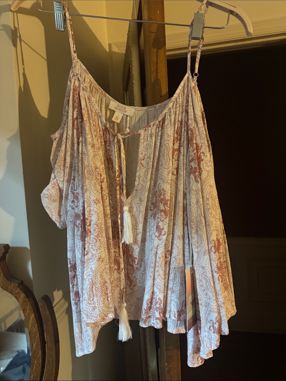 Sun & Shadow Cream Paisley Cold-Shoulder Camisole with Tassel Ties